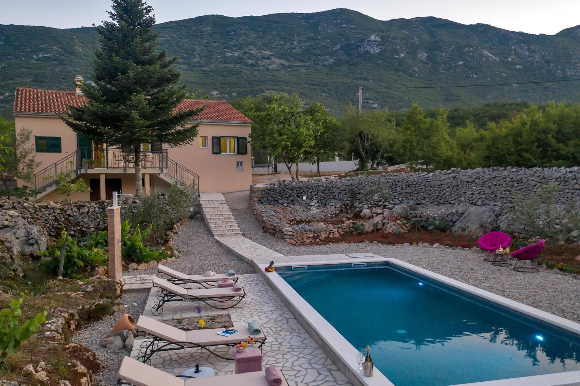 Holiday Home Danica Ozici Bagian luar foto