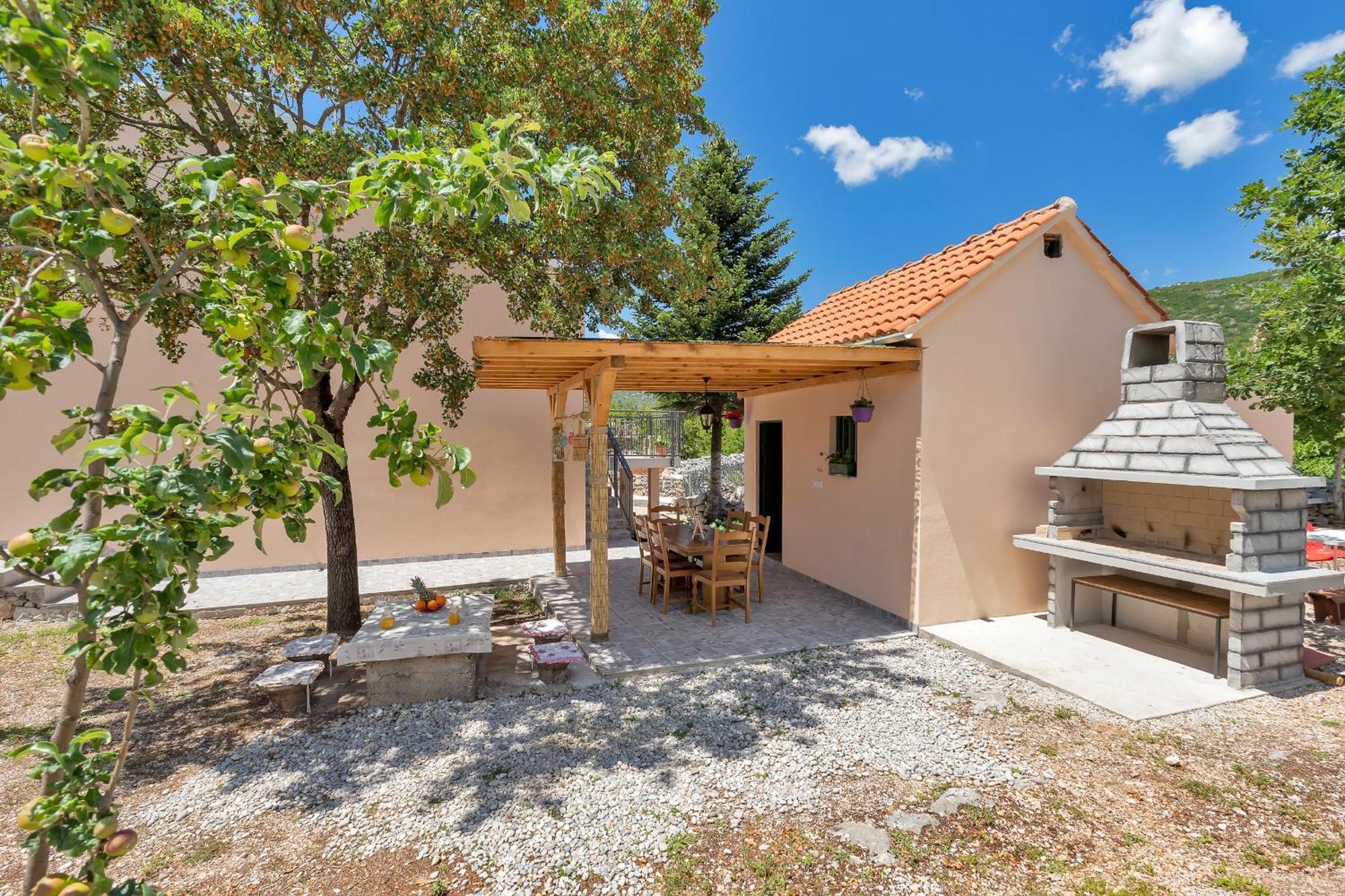 Holiday Home Danica Ozici Bagian luar foto