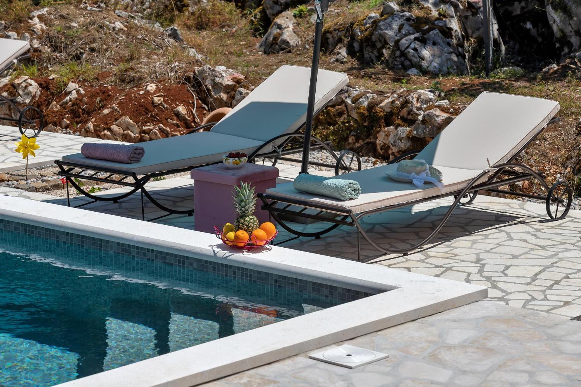 Holiday Home Danica Ozici Bagian luar foto